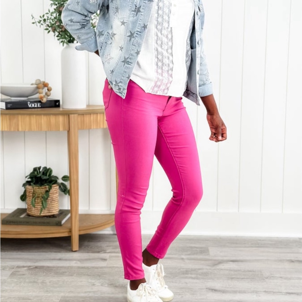 Ymi pants in the color berry 🔥BRAND NEW WITH TAGS🔥